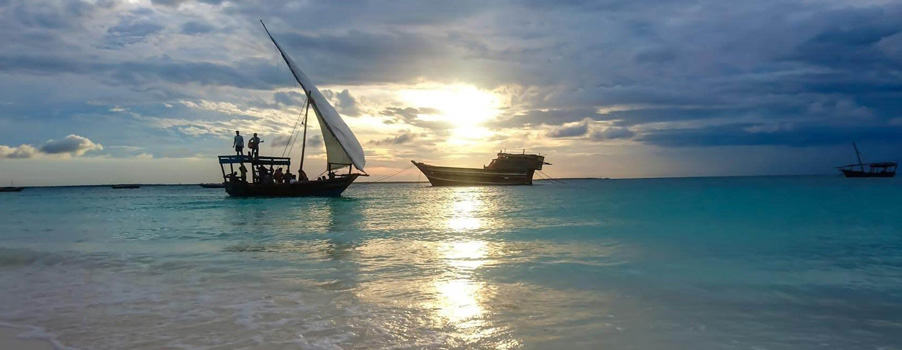 Tanzania wildlife safari and Zanzibar beach holiday vacation